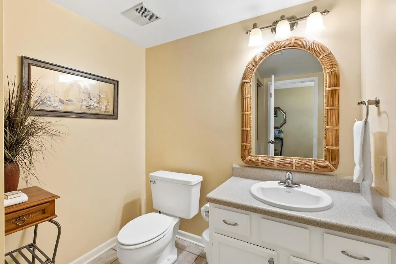 Peach Seashell Apartment Destin